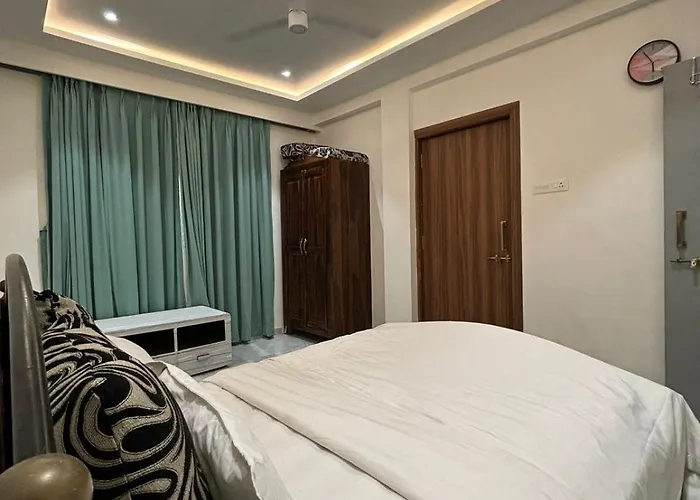 Ll Golden Leaf Ll 3Bhk Ll Ac Ll