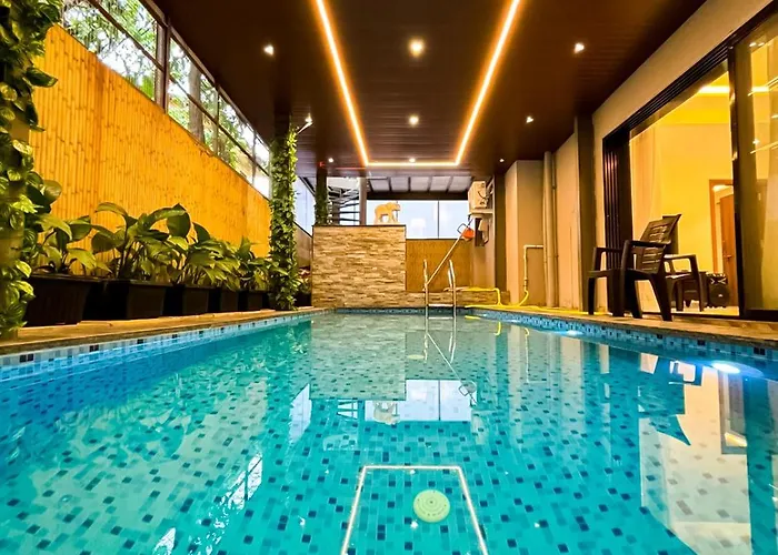 Ll Golden Leaf Ll 3Bhk Ll Ac Ll