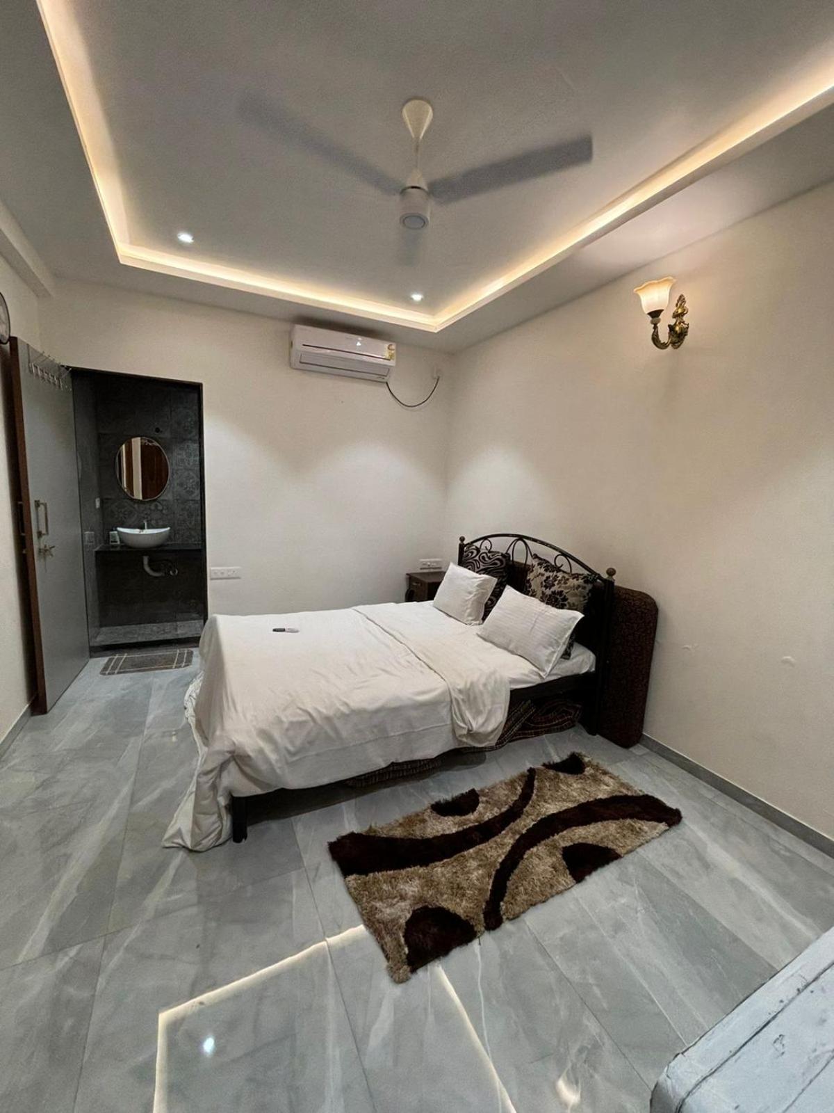 Ll Golden Leaf Ll 3bhk Ll Ac Ll